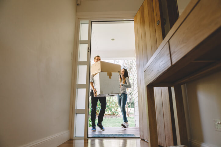 Young Couple Moving In Gainesville, FL