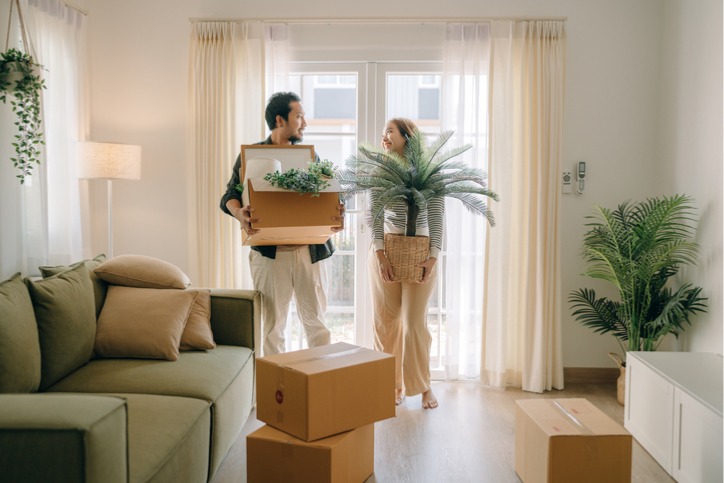 4-tips-for-moving-in-with-your-significant-other.jpg